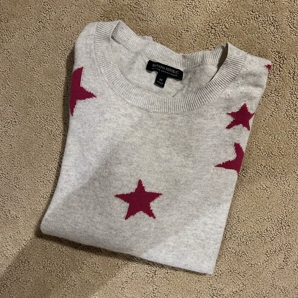 Banana republic grey Italian Merino sweater with stars. Perfect condition - Picture 3 of 4